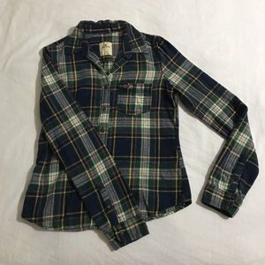 Plaid flannel long sleeve button down